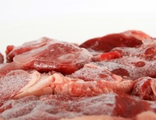 Katariečiai ieško šaldytos mėsos tiekėjų