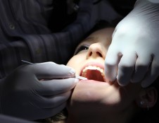 Ispanai ieško inovatyvių medžiagų odontologijai