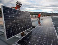 Lenkai ieško atsinaujinančios energetikos produktų platinti