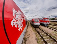 „Lietuvos geležinkeliai“ įsigis modernią bilietų pardavimo sistemą