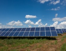 Startuoja nauji kvietimai gyventojams ir verslui saulės elektrinėms įsigyti