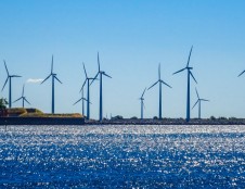 Pirmąjį jūrinio vėjo elektrinių parką Baltijos šalyse statys „Ignitis renewables“