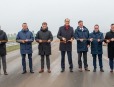 Istorinis momentas „Via Baltica“ modernizavimo procese: oficialiai baigta pirmoji kelio atkarpa